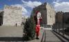 Christmas_Trees__Banned_in_Nazareth-600x374.jpg