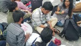 DU Students Protest Against Unfair Evolution of Answer Sheets