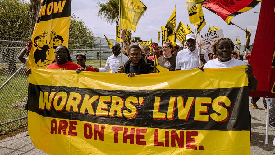 Service workers on strike in Columbia, South Carolina. (Photo: USSW)