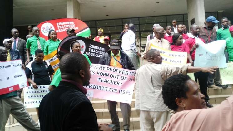 After Doctors, Teachers Launch Nationwide Strike in Zimbabwe | NewsClick
