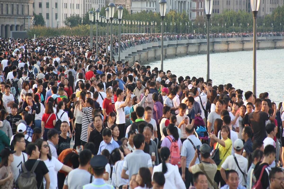 China's Population Grows Marginally to 1.412 Billion, May Begin Decline by  2022: Census | NewsClick