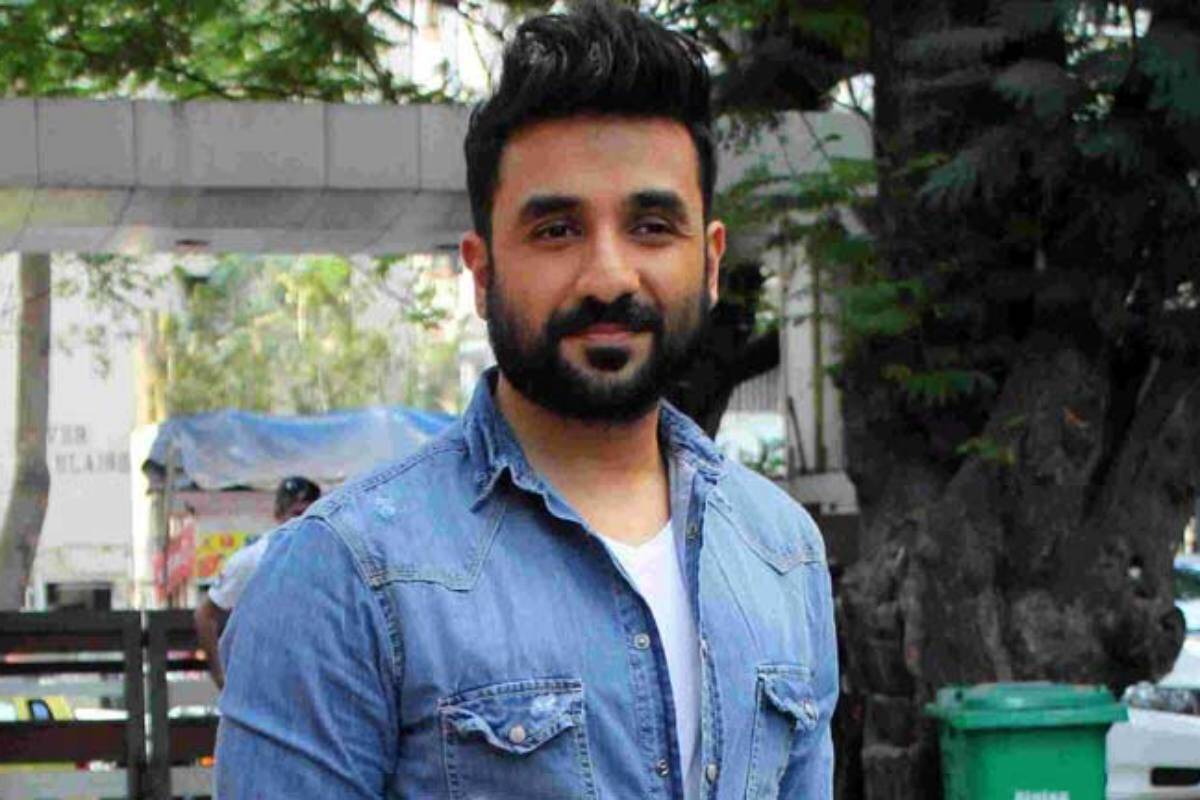 Police Complaint Against Comedian Vir Das Over His Video on 2 Indias |  NewsClick