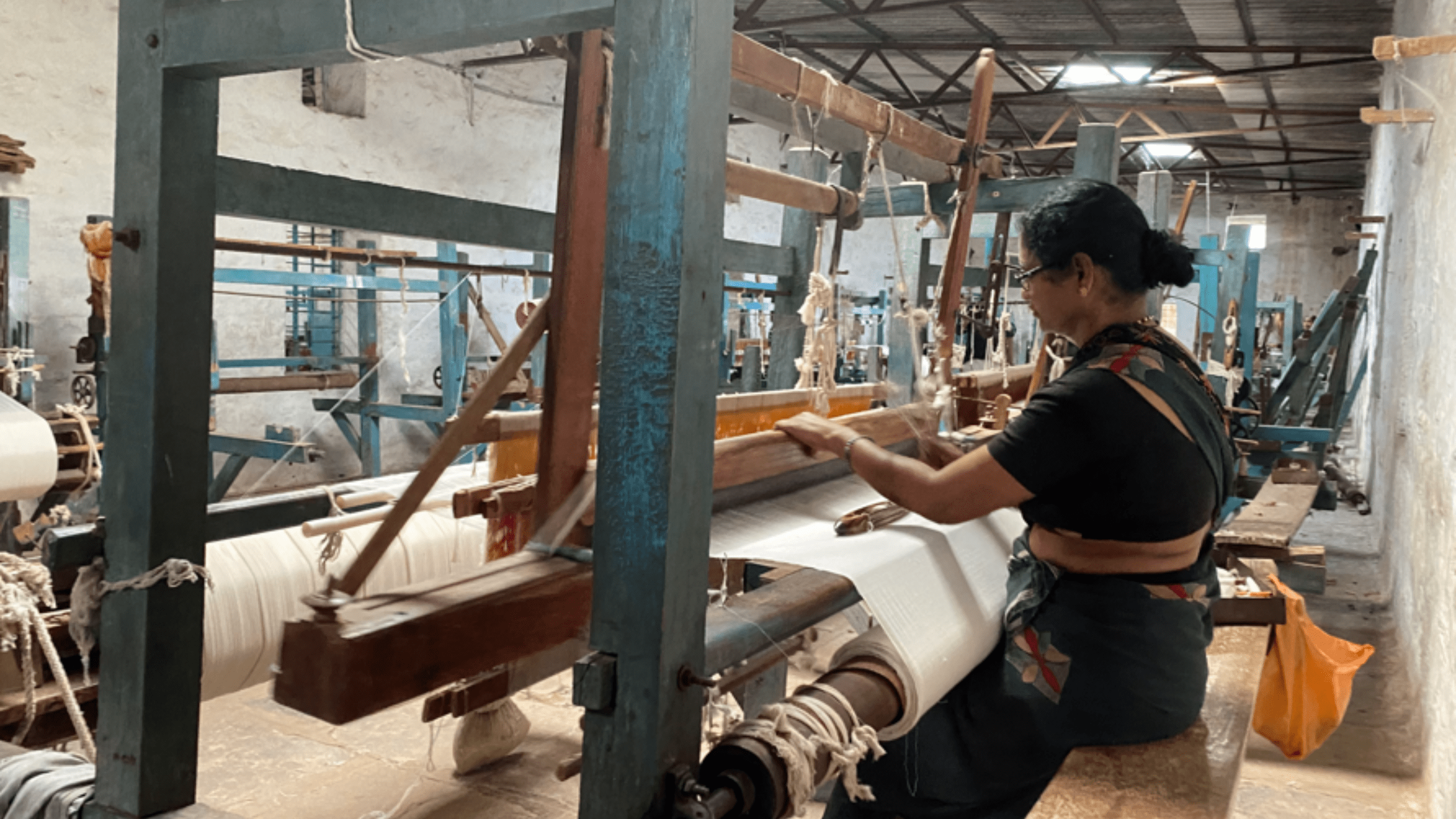 Silver Lining to Distress: Opportunities for Karnataka's Handloom Sector |  NewsClick