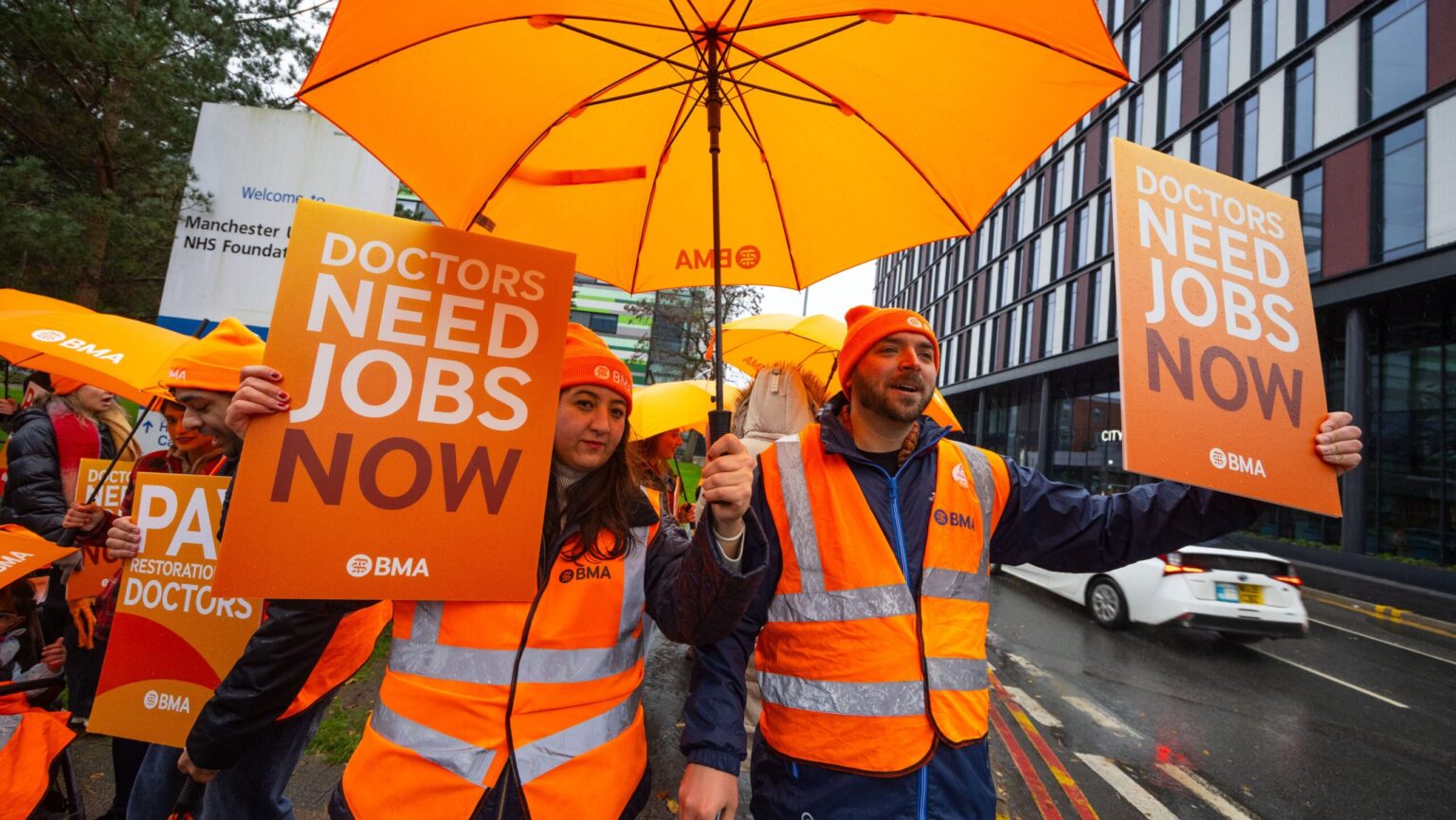 UK: Doctors to Strike Despite Govt’s Repressive Strategy