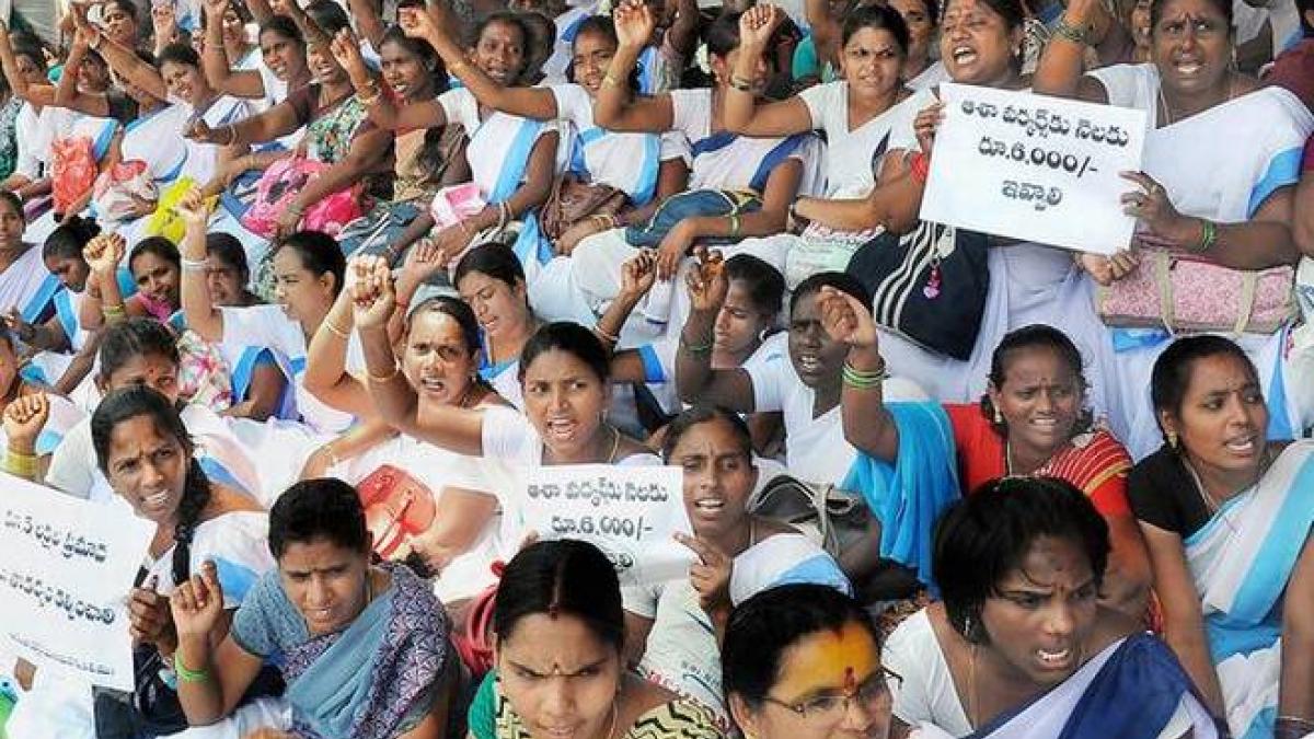 Behind ASHA Workers' Victory in Andhra, A 10-Year- Long Relentless Struggle | NewsClick