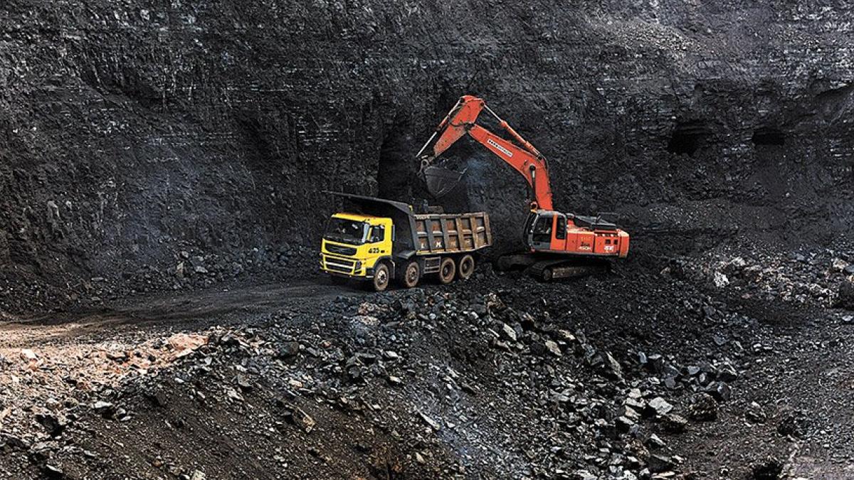 Questioning the Death of Coal–I: Green Swan and Black Diamond | NewsClick