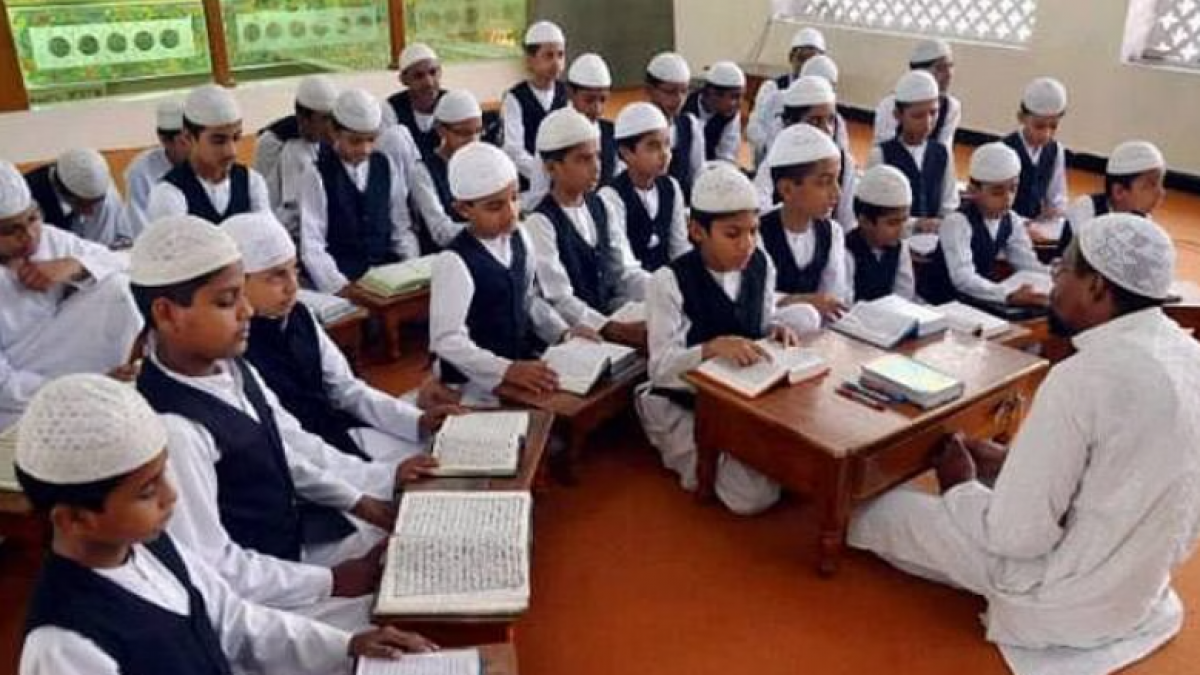 After UP Madrasas Survey, Centre Stops Scholarships For Students of Class  1- 8 | NewsClick