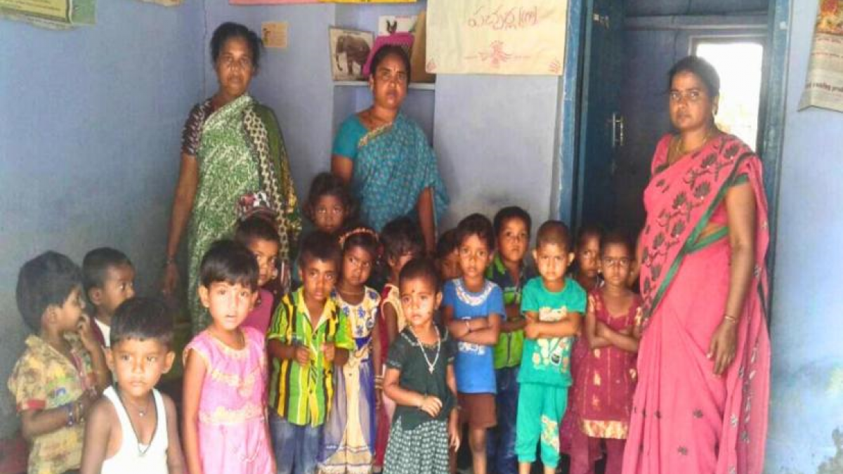 Anganwadi ki top new dress