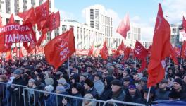 Thousands Protest in Russia in Defense of Workers’ Rights