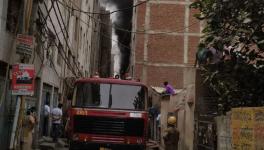 Major Fire Breaks Out at Rubber factory in Delhi