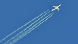 Airplane Contrails Could Be a Potent Global Warming Agent