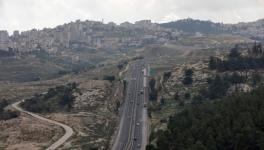 Route 1 near the settlement of Ma'ale Adumim in Section E-1 of the occupied West Bank. (Photo: Ohad Zwigenberg)