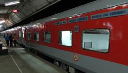 Land Stir by Tana Bhagats Paralyses Goods Trains in Jharkhand, Rajdhani Express Stranded