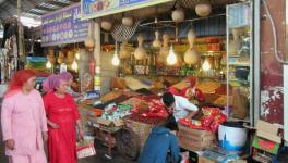 The Sunday bazaar in Kashgar. Photo: David Stanley from Nanaimo, Canada, CC BY 2.0 , via Wikimedia Commons