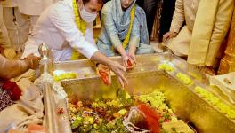 Rahul Gandhi and Priyanka Gandhi offering prayers at Kashi Vishwanath Temple