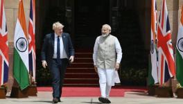 Indian Prime Minister Narendra Modi (R) with visiting UK Prime Minister Boris Johnson, New Delhi, April 22, 2022 