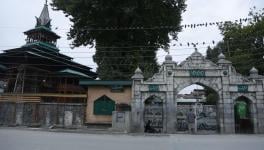 Kashmir: Authorities Prohibit Political Parties From Commemorating Martyrs of 1931