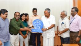 Chief minister Pinarayi Vijayan unveiled the logo in the presence of officials of the KSCSTE. (Courtesy: twitter.com/PinarayiVijayan)