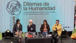 Héctor Béjar speaking at the opening panel of the Dilemmas of Humanity Regional Conference in Santiago, Chile. Photo: Fotos en lucha