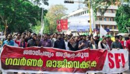 SFI members marching towards the Kerala Raj Bhavan, condemning the nomination of sangh parivar affiliates to the Senates of Kerala and Calicut Universities. 