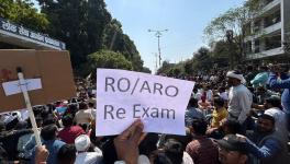 After not getting permission to protest outside the UPPSC office, the students then marched towards the Dharna Sthal at All Saints Cathedral in large numbers, where they raised slogans against UPPSC officials while demanding a re-examination of RO/ ARO recruitment.