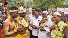 Muslims in Tiruppur district have made a donation of land worth 6 lakh for a temple in Tamil Nadu. They also collaborated 30,000 for a temple feast held in its inauguration.