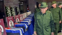 Army General Raúl Castro Ruz and President Miguel Díaz-Canel at the headquarters of the Ministry of the Revolutionary Armed Forces, honoring the 32 combatants fallen in the US attack on Venezuela on January 3. Photo: Presidencia Cuba