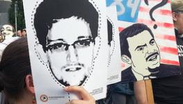 Edward Snowdedn Protest.jpg