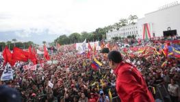 President Nicolás Maduro received the multitude of students at the monument Paseo Los Próceres and thanked them for their support to the Bolivarian Revolution.