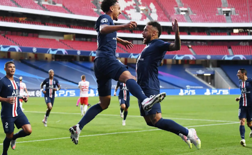 PSG players celebrate vs Leipzig in their Champions League match