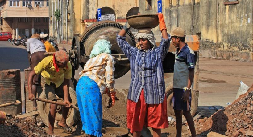 SC urges Centre, states to complete registration of unorganised-sector workers
