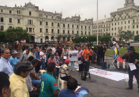 In Peru organizations gathered to express their support to Venezuela.