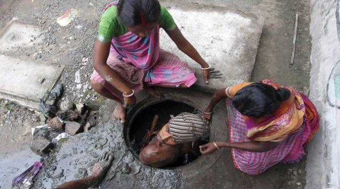 manual scavengers
