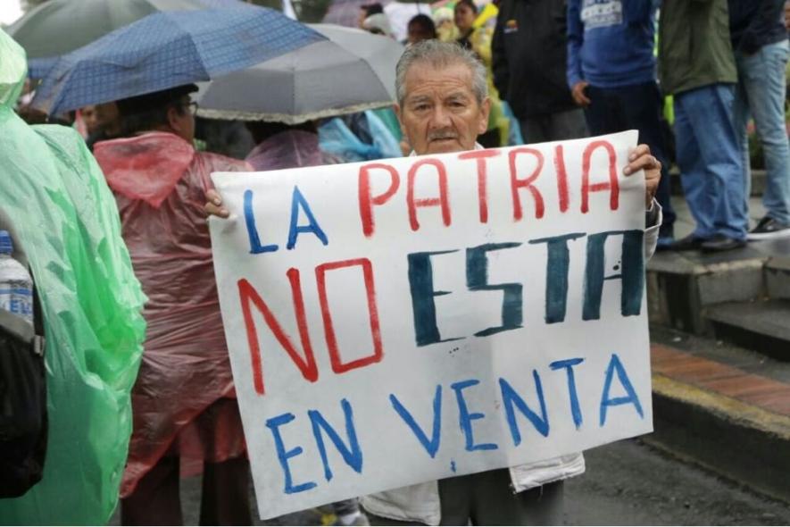 Ecuadorians Protest