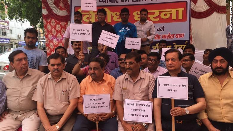 Traders Across India Protest Against Walmart-Flipkart Deal