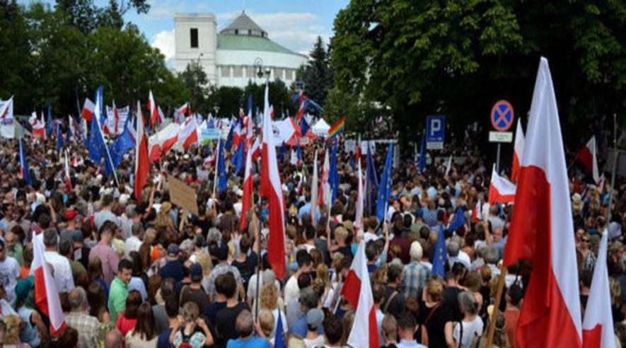 Protests Break Out in Poland Against Bid to Suppress Judiciary