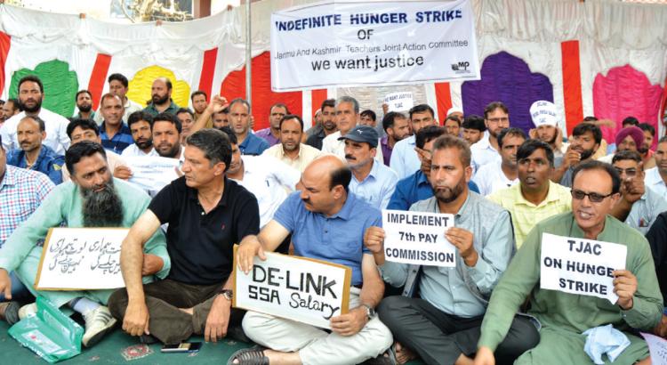  SSA Teachers in Jammu and Kashmir on Strike 