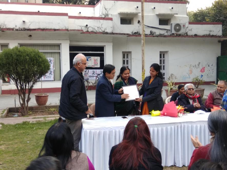 First ‘Ramnika Samman Puruskar’ Awarded to Adivasi Author Jyoti Lakra 
