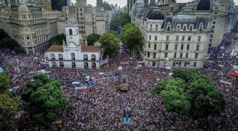 Hundreds of thousands mobilized to the Plaza de Mayo in Buenos Aires on the 43rd anniversary of the Military coup
