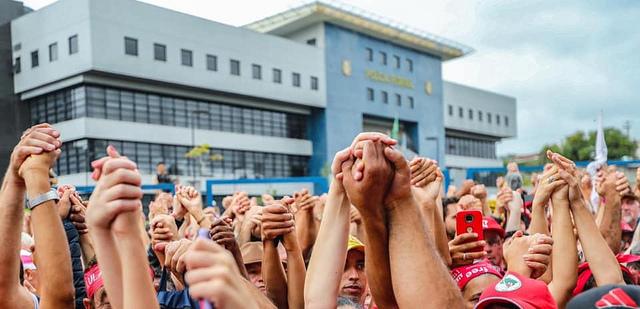Thousands gathered outside the Federal Police headquarters in Curitiba, where Lula is being held for one year