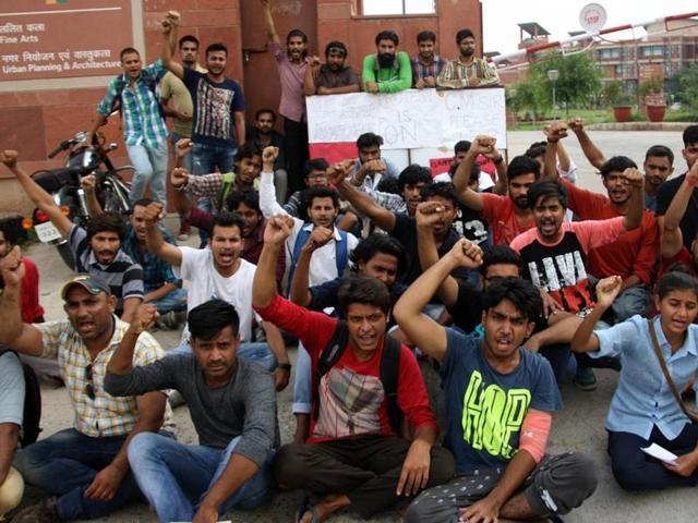 Haryana State Film and Television Institute Students Protest Against Administration