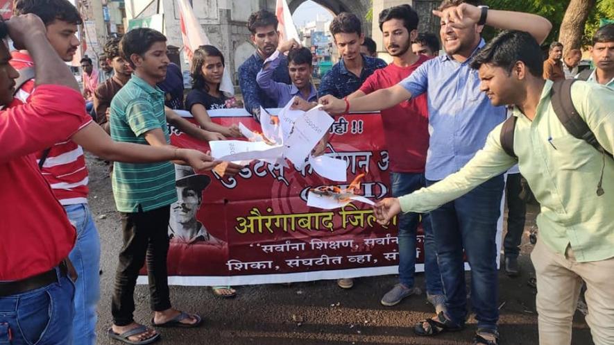 SFI Protests Against Proposed