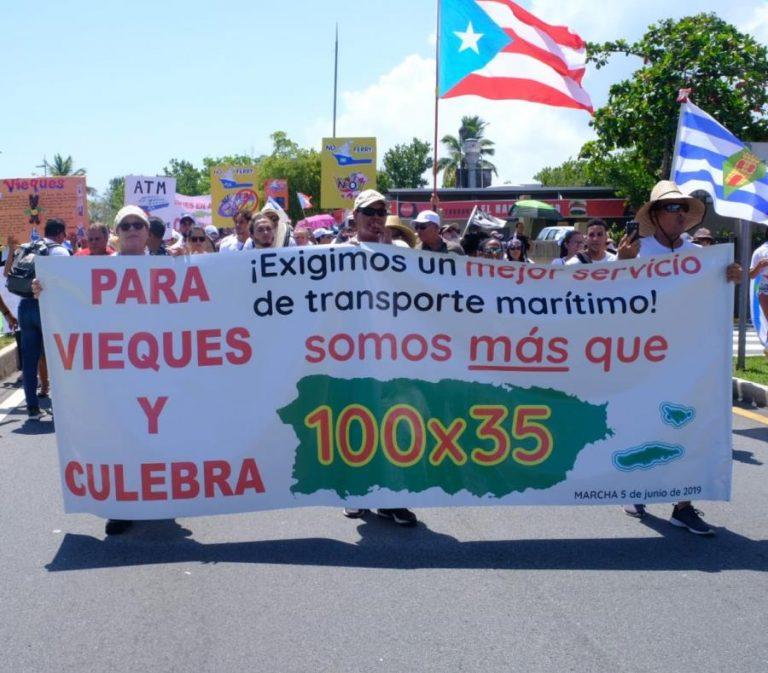 Somos más que 100x35 collective marches in San Juan.