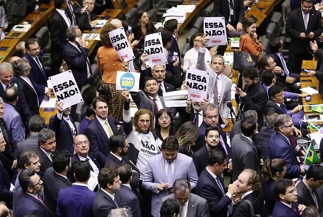 Brazil’s lower house of Congress voted on the pension reform bill amid protests and tense negotiations / Michel Jesus/Brazil's Chamber of Deputies