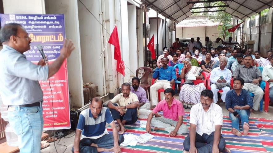 Tamil Nadu: BSNL Contract Workers on Hunger Strike