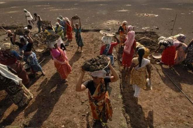 Rural Development Minister Made a Mockery of MGNREGA, Says Activist Group