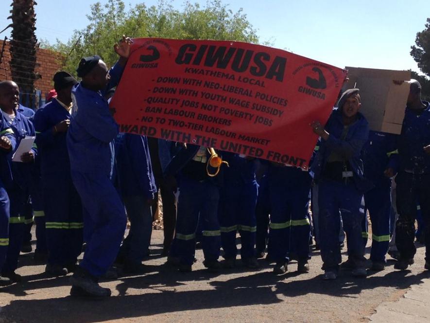 Glass industry Workers in South Africa Strike for Better Pay and Regularisation