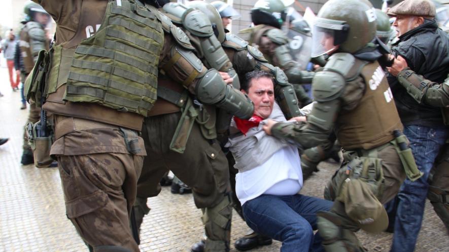 More than 90 people were arrested during the National Protest held in Santiago, Chile on September 5. (Photo: CUT/Facebook)