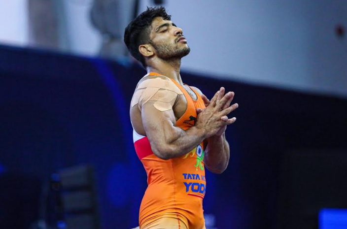 Wrestler Ravinder Gets Silver Medal