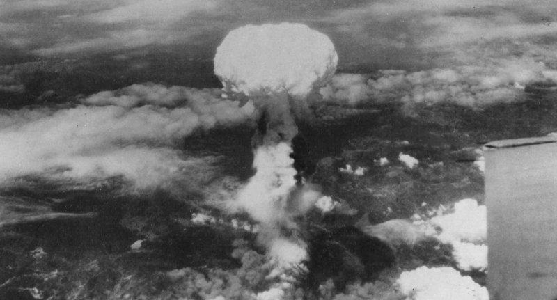 Nagasaki undergoes nuclear attack, August 1945: A bomb today would leave no winners. Image: By USAAF (public domain), via Wikimedia Commons